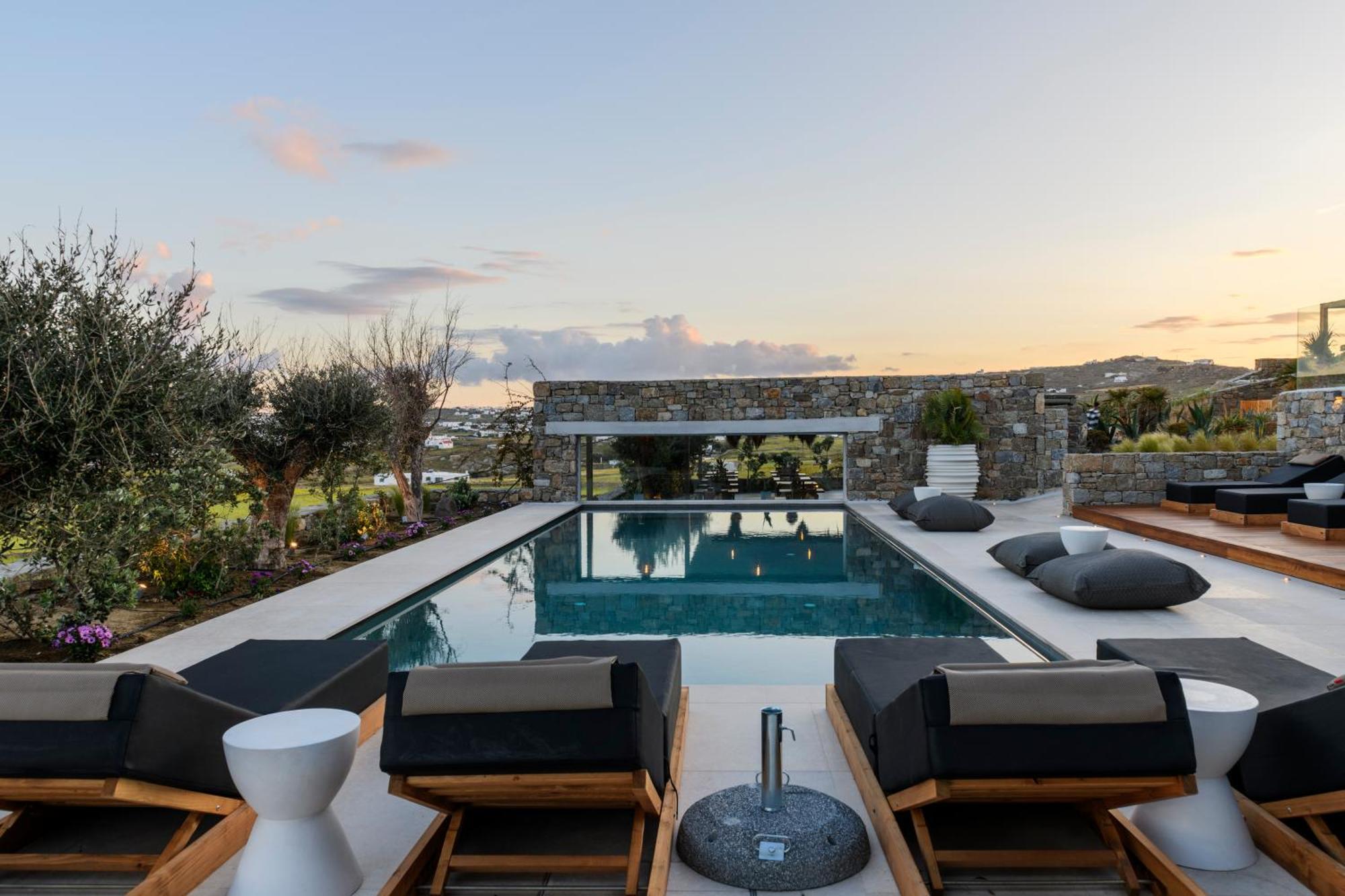 Nasta Suites & Villas Intentional Living Mykonos Mykonos Town Exterior photo